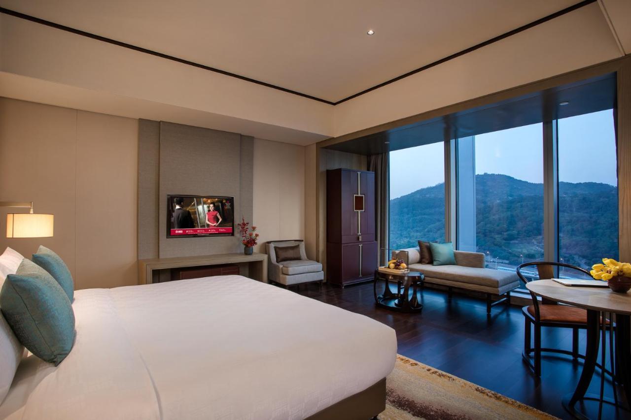 Hualuxe Xiamen Haicang Habour View - An Ihg Hotel エクステリア 写真