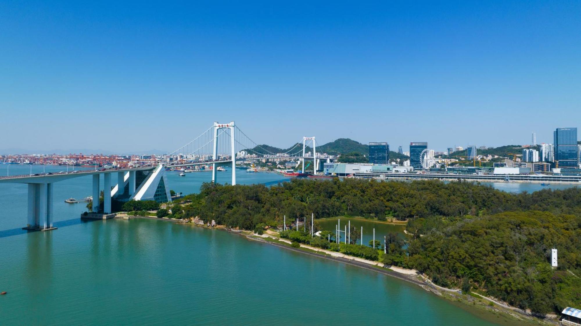 Hualuxe Xiamen Haicang Habour View エクステリア 写真